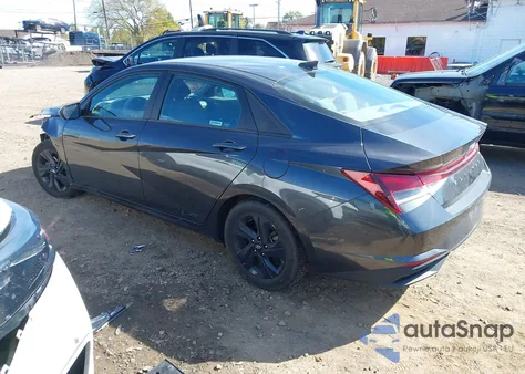 2021 Hyundai Elantra Sel z USA, uszkodzony, nr VIN 5NPLM4AG7MH039567